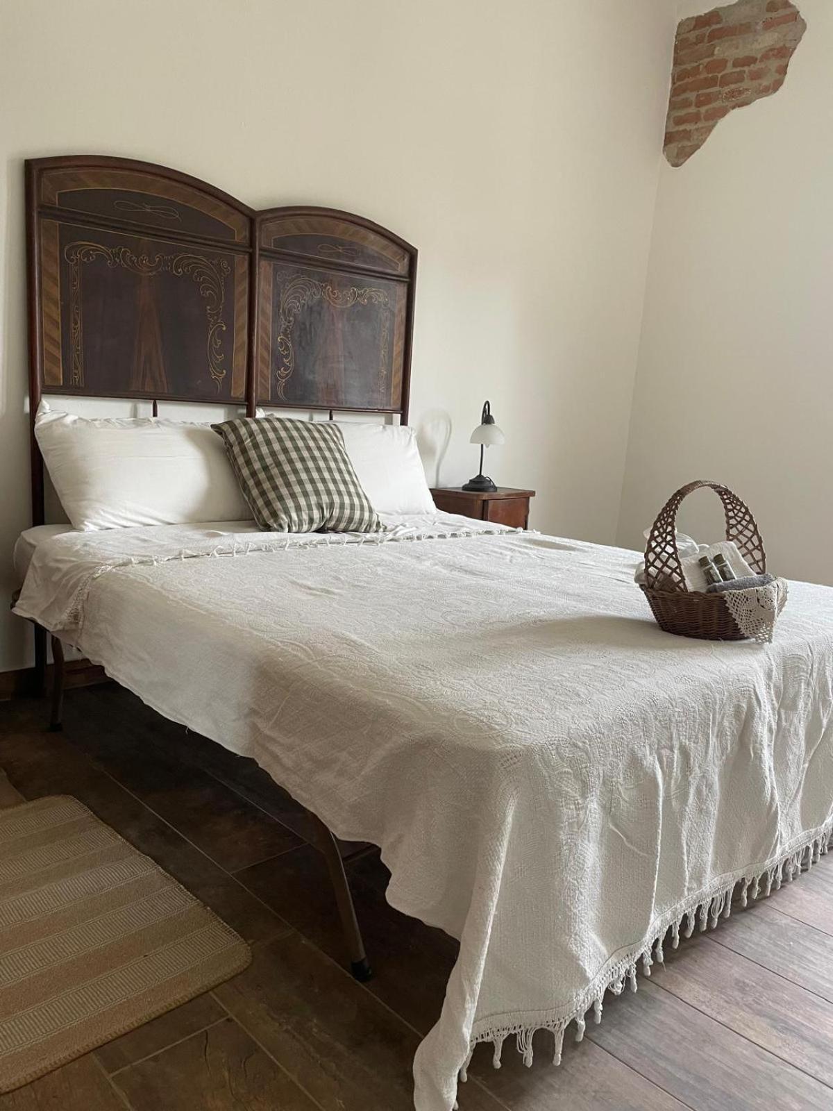 Tenuta Nissole Rocchetta Tanaro Ngoại thất bức ảnh